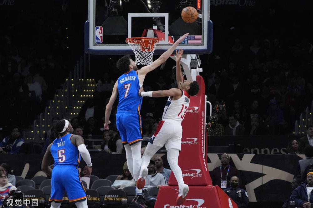 于法律之上 于法律之上