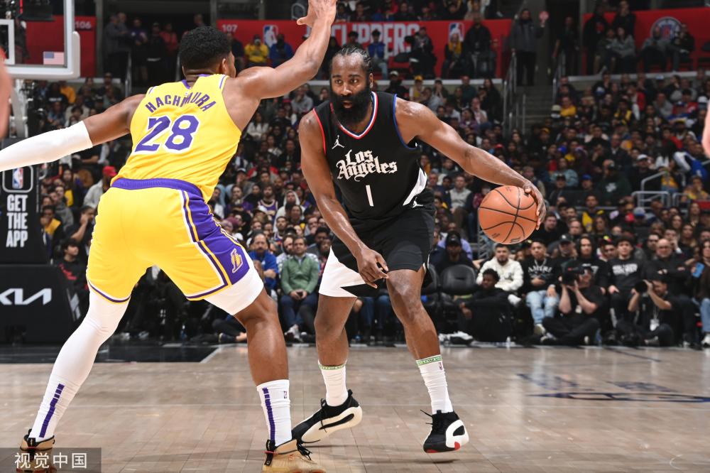 参与了更多 参与了更多