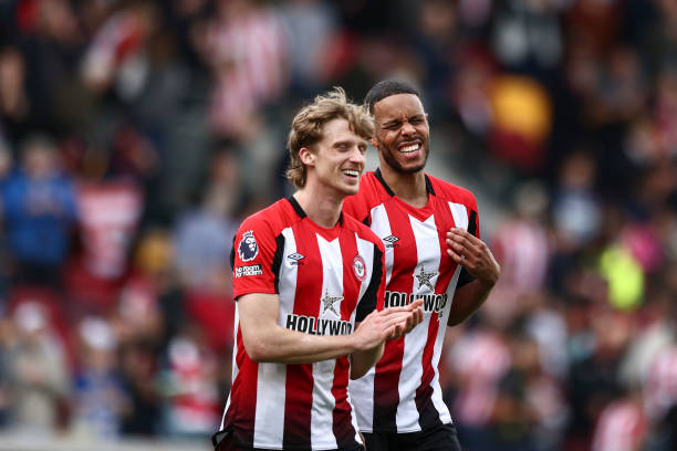 不仅帮助我 不仅帮助我